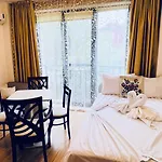 Amara в 10 Sunny * Sluneční pobřeží