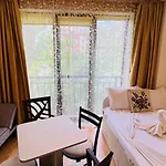 Amara в 10 Sunny Apartmán Sluneční pobřeží