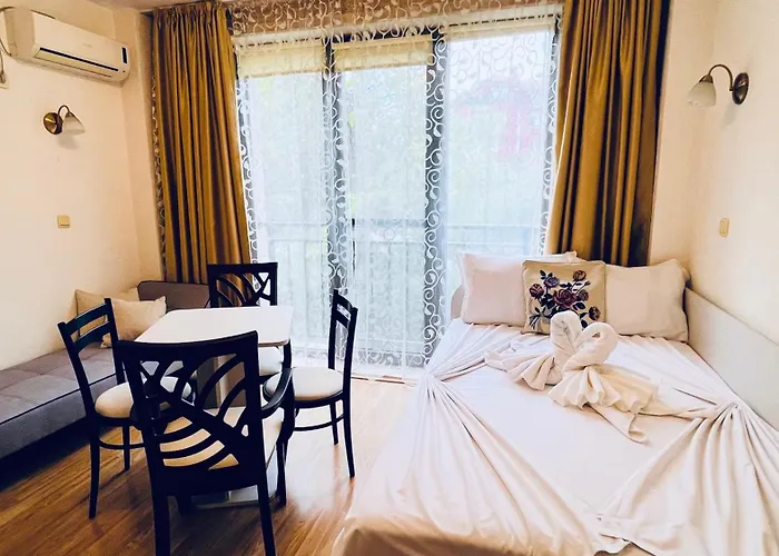 Amara в 10 Sunny * Σάνι Μπιτς