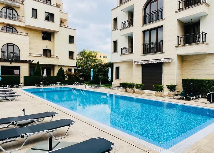 Διαμέρισμα Amara в 10 Sunny *