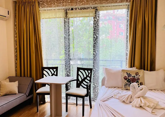 Amara в 10 Sunny 阳光海滩